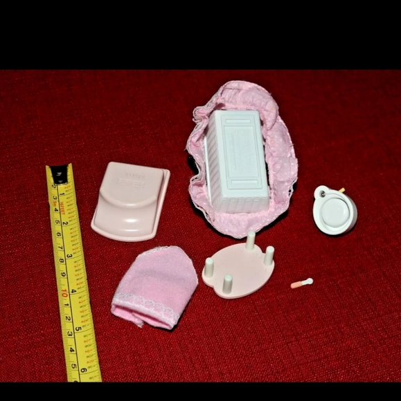 Calico Critters Sophie's Love 'n Care nursery bassinet tub table potty - Picture 5 of 5